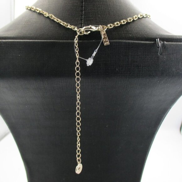 White House Black Market Gold Tone Regency Pendant Necklace NEW Contemporary - Picture 6 of 9